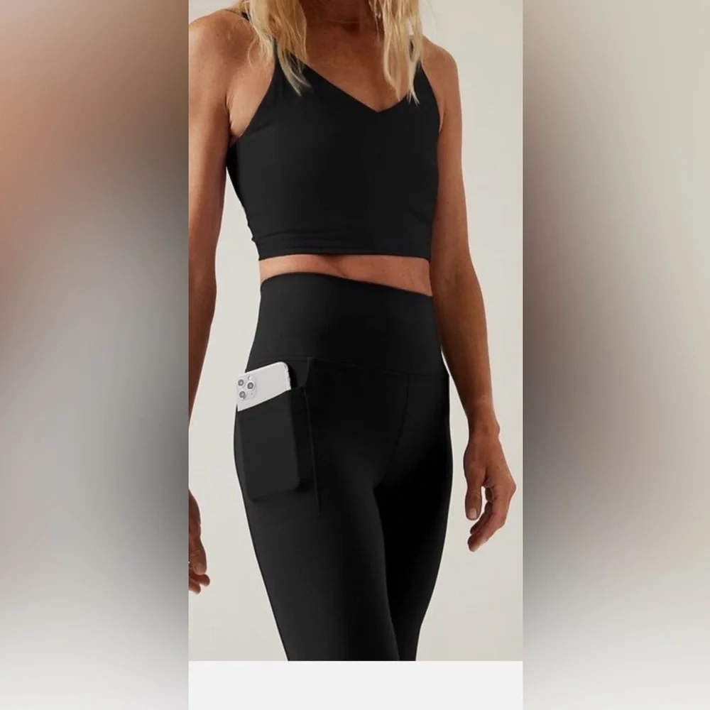 Athleta Women’s Salutation Stash Flare Pants in Black NWT Size Large Tall - Picture 2 of 15